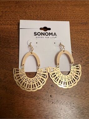 Sonoma Gold and Light Wood Fan Filigree Drop Earrings